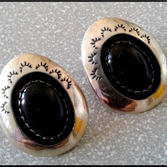 Vintage Native American Navajo Onyx Shadowbox Earrings - Picture 2 of 15